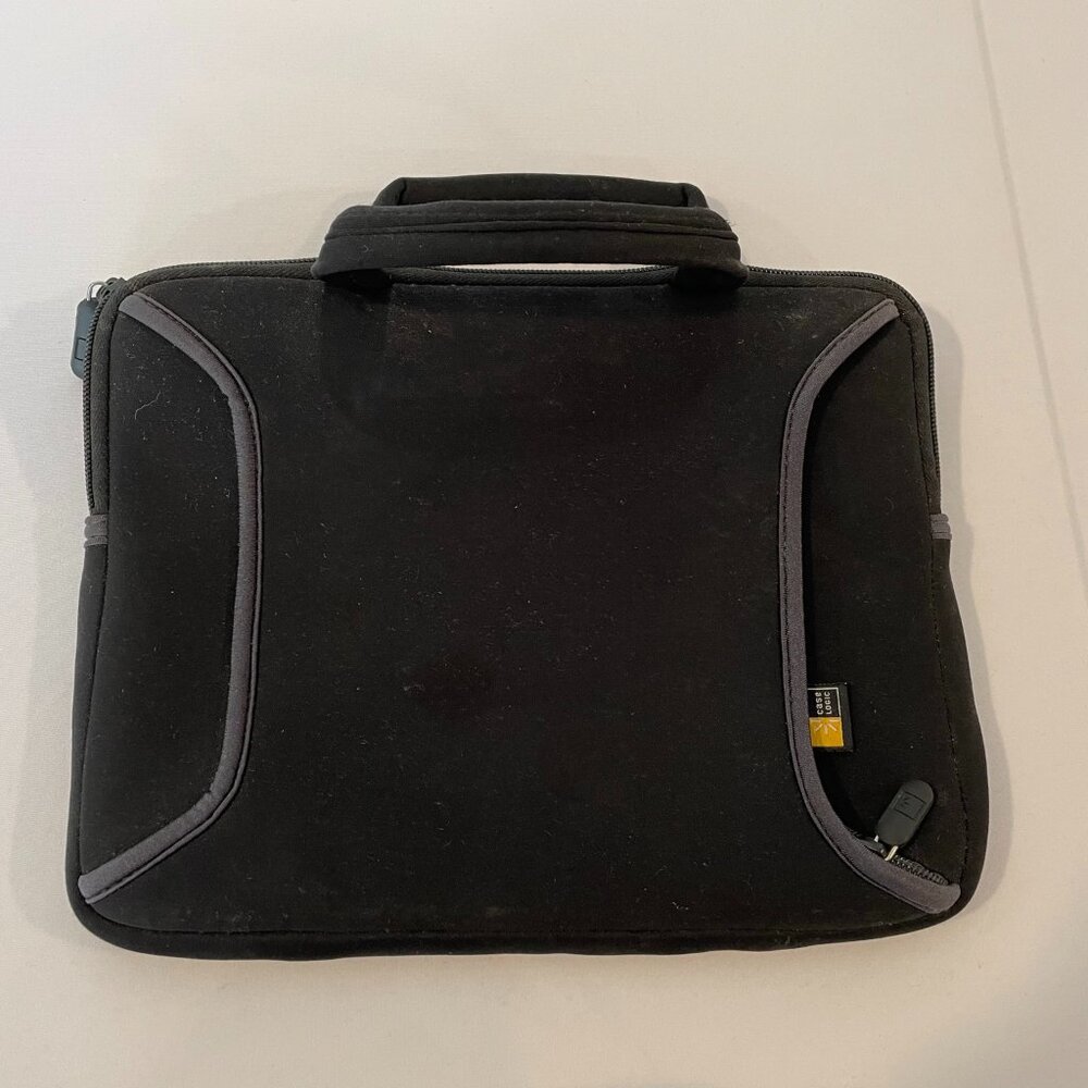 CASE LOGIC IPAD STORAGE BAG BLACK 11.5 X 9 IN - C10